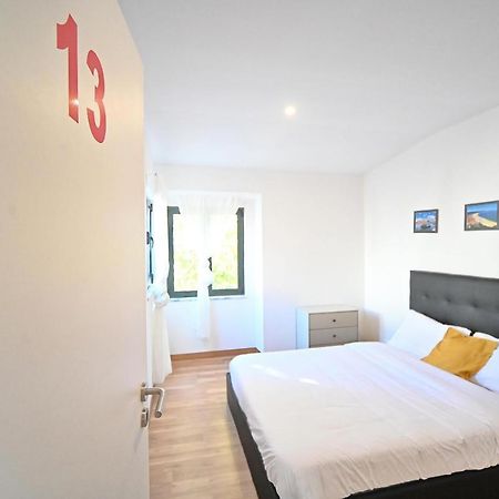 7 Requinte Hostel Lisboa Exteriör bild